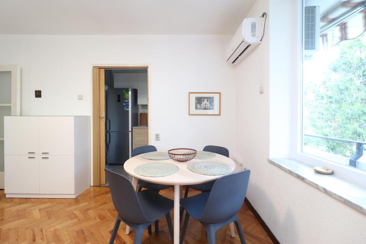 Apartament Vili, Oasis Step To The Sea *